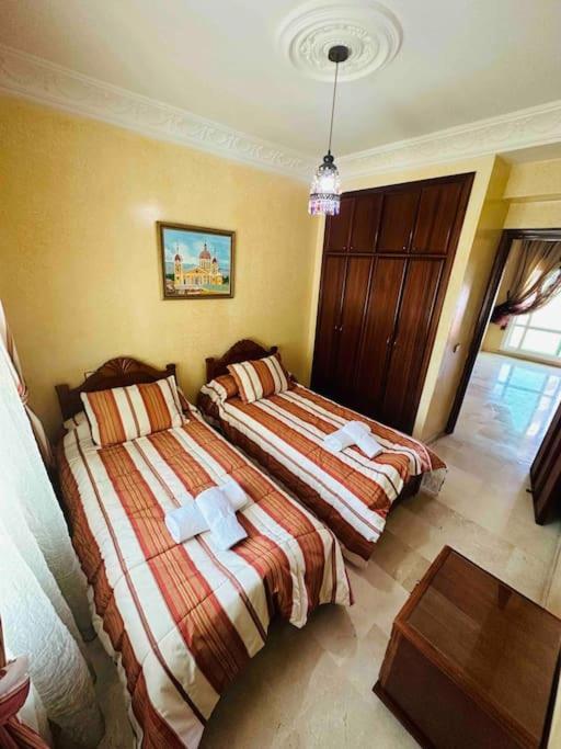 Luxueux Appartement Centre Et Plage & Wifi ! Tanger Kültér fotó