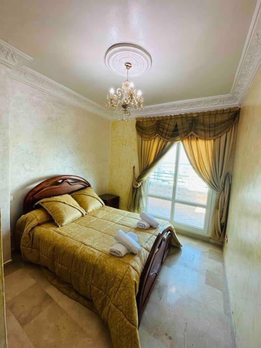 Luxueux Appartement Centre Et Plage & Wifi ! Tanger Kültér fotó