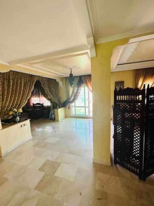 Luxueux Appartement Centre Et Plage & Wifi ! Tanger Kültér fotó