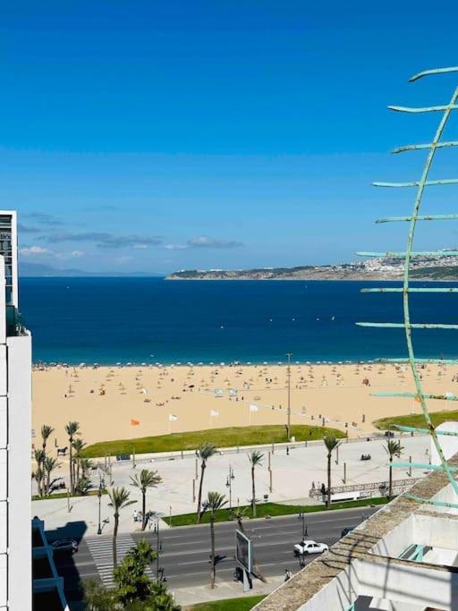 Luxueux Appartement Centre Et Plage & Wifi ! Tanger Kültér fotó